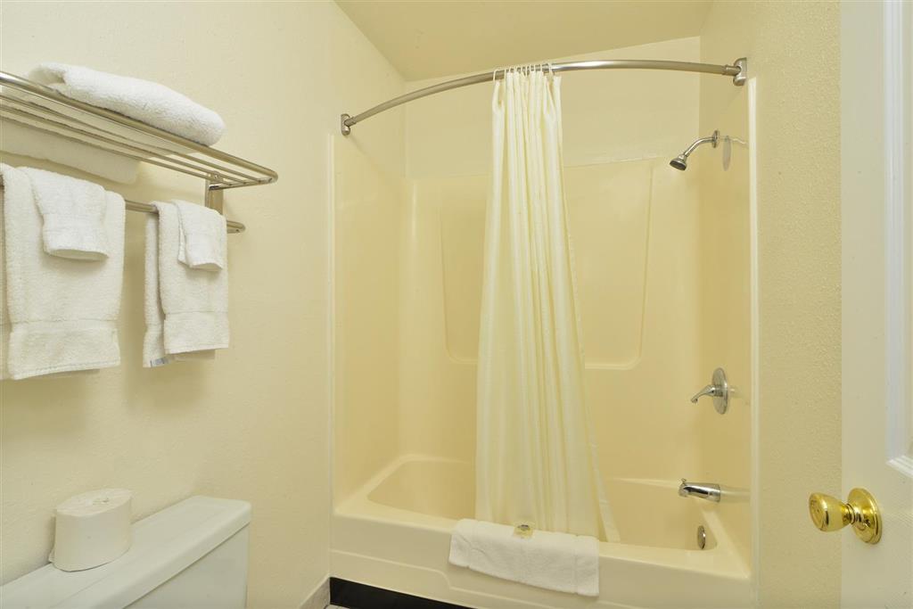 Value Inn & Suites Redding Bilik gambar