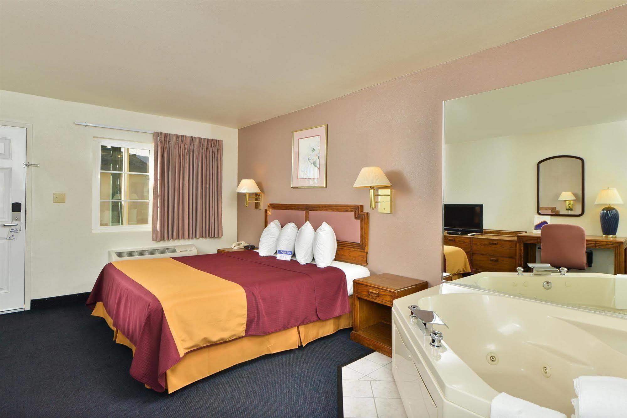 Value Inn & Suites Redding Luaran gambar